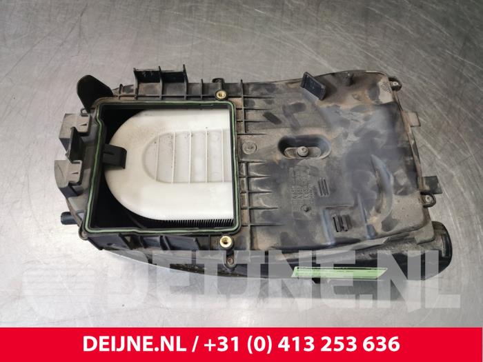 Gebrauchte Luftfiltergehäuse Mercedes ML III (166) 2.1 ML-250 CDI 16V BlueTEC 4-Matic Preis € 100,00 Margenregelung angeboten von van Deijne Onderdelen Uden B.V.