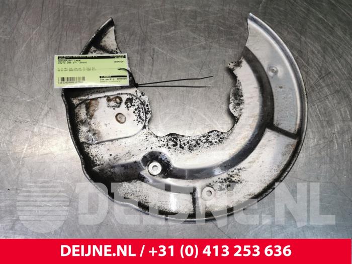 Begagnade Bromssköld Volvo V90 Pris € 20,00 Marginaltabell erbjuds av van Deijne Onderdelen Uden B.V.