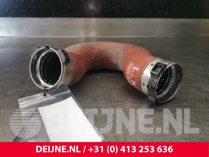 Intercooler hose from a Mercedes-Benz Sprinter 5t (906) 513 CDI 16V 2010