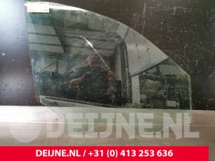 Usados Ventanilla de puerta de 4 puertas derecha delante Mercedes ML III (166) 2.1 ML-250 CDI 16V BlueTEC 4-Matic Precio € 100,00 Norma de margen ofrecido por van Deijne Onderdelen Uden B.V.
