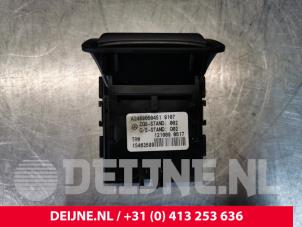 Used Parking brake switch Mercedes ML III (166) 2.1 ML-250 CDI 16V BlueTEC 4-Matic Price € 9,00 Margin scheme offered by van Deijne Onderdelen Uden B.V.