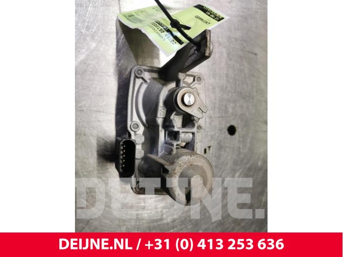 Gebrauchte Auspuff Drosselventil Volkswagen Caddy IV 2.0 TDI 102 Preis € 24,20 Mit Mehrwertsteuer angeboten von van Deijne Onderdelen Uden B.V.