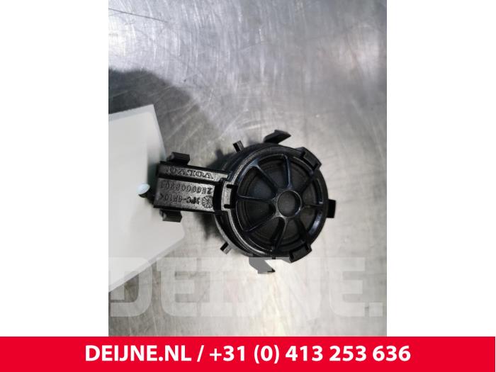 Begagnade Diskanthögtalare Volvo V60 I (FW/GW) 2.0 D5 16V Pris € 40,00 Marginaltabell erbjuds av van Deijne Onderdelen Uden B.V.