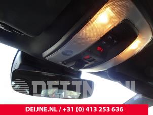 Usagé Rétroviseur intérieur Volvo V60 I (FW/GW) 2.4 D6 20V Plug-in Hybrid AWD Prix € 125,00 Règlement à la marge proposé par van Deijne Onderdelen Uden B.V.
