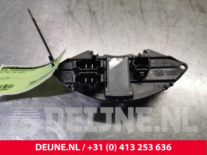 Begagnade Värmeelement Fiat 500C (312) 1.2 69 Pris € 35,00 Marginaltabell erbjuds av van Deijne Onderdelen Uden B.V.