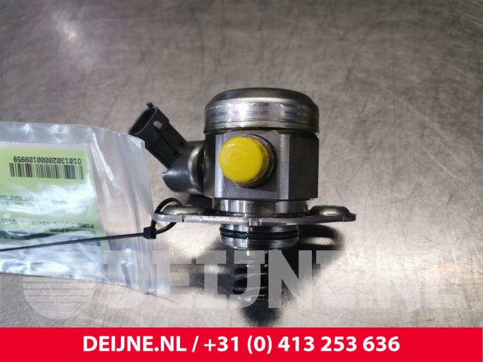 Begagnade Högtryckspump Ford Focus 3 Wagon 1.6 SCTi 16V Pris € 125,00 Marginaltabell erbjuds av van Deijne Onderdelen Uden B.V.