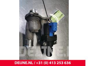 Usagé Boîtier thermostat Volvo V40 (MV) 1.6 T3 GTDi 16V Prix sur demande proposé par van Deijne Onderdelen Uden B.V.
