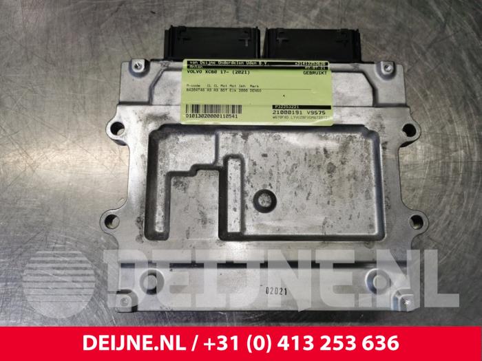 Used Engine management computer Volvo XC60 II (UZ) 2.0 B4 16V Plug-in Hybrid Price € 275,00 Margin scheme offered by van Deijne Onderdelen Uden B.V.