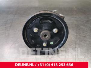 Used Power steering pump Opel Movano 2.3 CDTi 16V FWD Price € 121,00 Inclusive VAT offered by van Deijne Onderdelen Uden B.V.