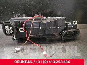 Usados Cuerpo de calefactor Mercedes E (W212) E-300 BlueTec Hybrid V6 24V Precio € 75,00 Norma de margen ofrecido por van Deijne Onderdelen Uden B.V.