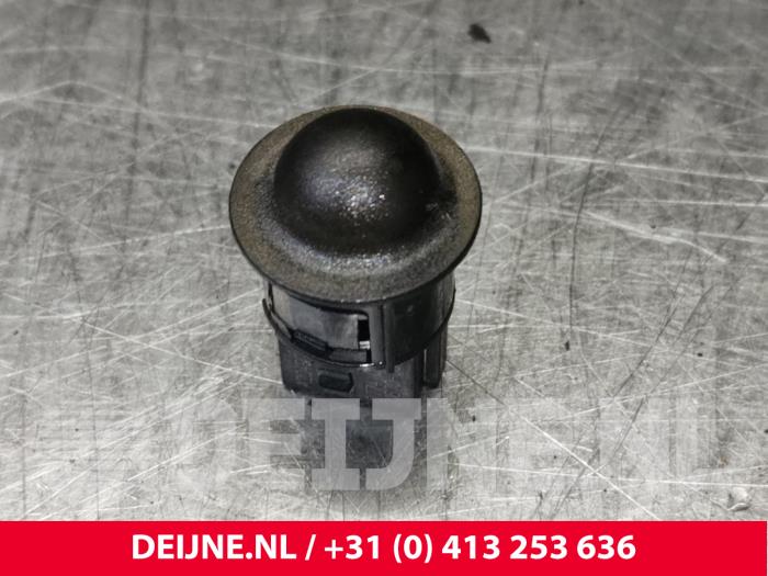 Begagnade Ljussensor Mercedes E (W212) E-300 BlueTec Hybrid V6 24V Pris € 10,00 Marginaltabell erbjuds av van Deijne Onderdelen Uden B.V.