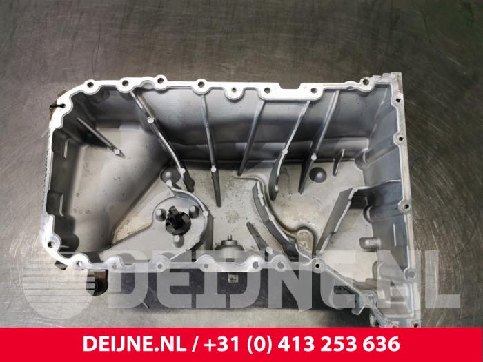 Gebrauchte Ölwanne Volkswagen Transporter T5 2.5 TDi Preis € 108,90 Mit Mehrwertsteuer angeboten von van Deijne Onderdelen Uden B.V.