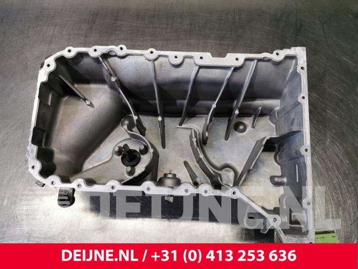 Gebrauchte Ölwanne Volkswagen Multivan T5 (7E/7HC/7HF/7HM) 2.5 Tdi Preis € 108,90 Mit Mehrwertsteuer angeboten von van Deijne Onderdelen Uden B.V.