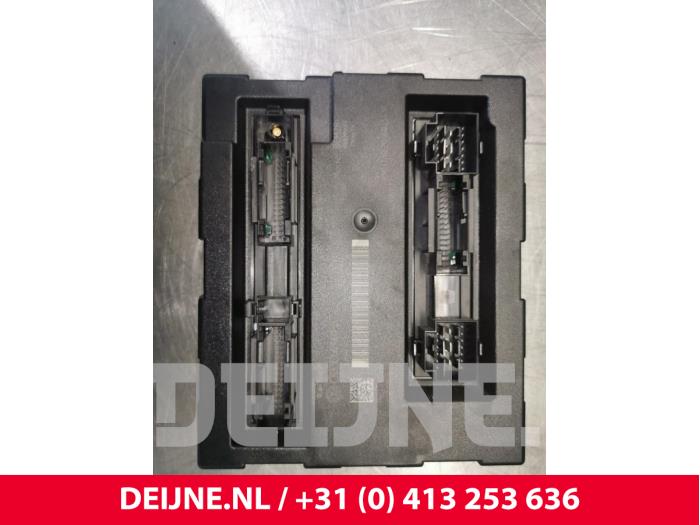 Używane Sterownik Body Control Audi A6 Avant (C7) 3.0 TDI V6 24V Quattro Cena € 89,00 Procedura marży oferowane przez van Deijne Onderdelen Uden B.V.