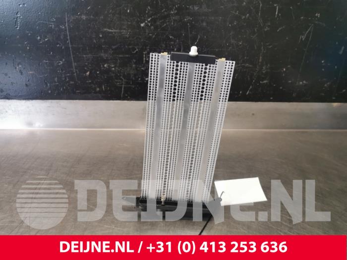 Używane Element grzewczy Audi A6 Avant (C7) 3.0 TDI V6 24V Quattro Cena € 60,00 Procedura marży oferowane przez van Deijne Onderdelen Uden B.V.