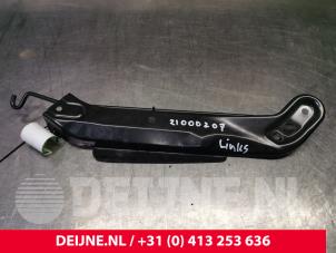 Used Headlight trim, left Volkswagen Crafter (SY) 2.0 TDI Price on request offered by van Deijne Onderdelen Uden B.V.