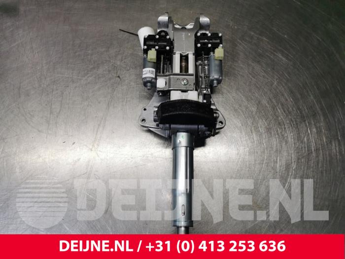 Steering column housing from a Mercedes-Benz S (W222/V222/X222) 3.0 S-500 Plug-in Hybrid, S-500 e 24V 2015