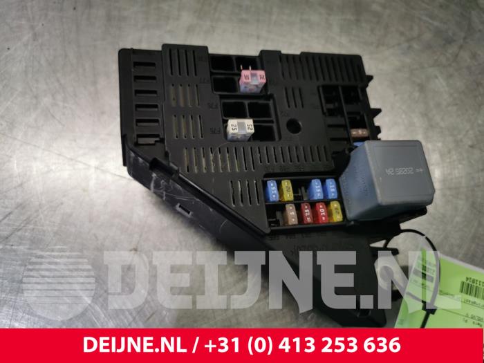 Fuse box Volvo XC60 II 2.0 T6 16V Twin Engine - 31473569 VOLVO