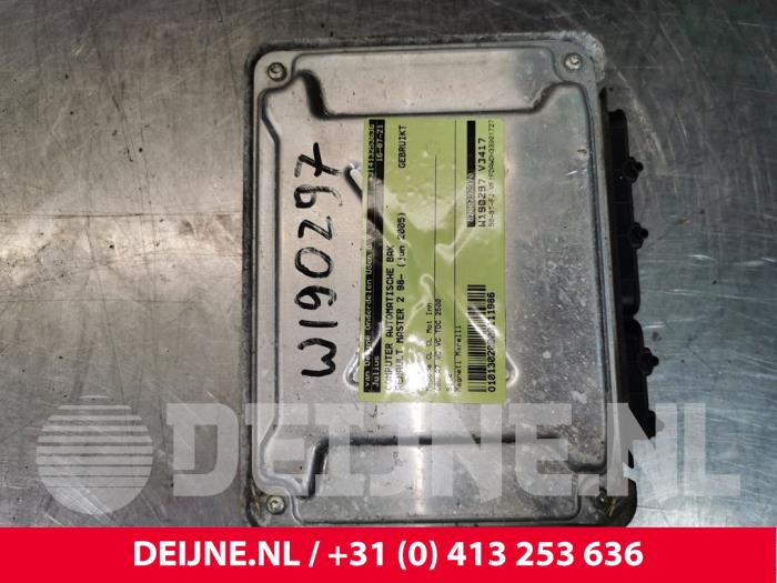 Automatic gearbox computer from a Renault Master II (FD/HD) 2.5 dCi 16V 100 2005