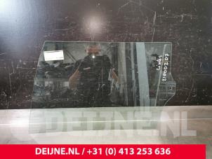 Used Door window 2-door, left Volkswagen Crafter (SY) 2.0 TDI Price € 48,40 Inclusive VAT offered by van Deijne Onderdelen Uden B.V.