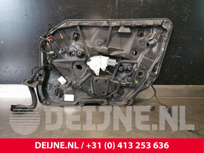 Mécanique vitre 4portes arrière gauche d'un Mercedes-Benz S (W222/V222/X222) 3.0 S-500 Plug-in Hybrid, S-500 e 24V 2015