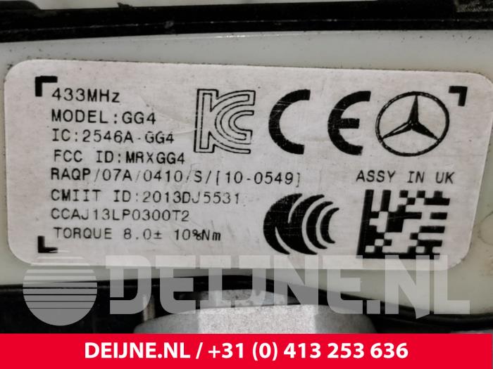 Capteur gonflage pneus d'un Mercedes-Benz S (W222/V222/X222) 3.0 S-500 Plug-in Hybrid, S-500 e 24V 2015