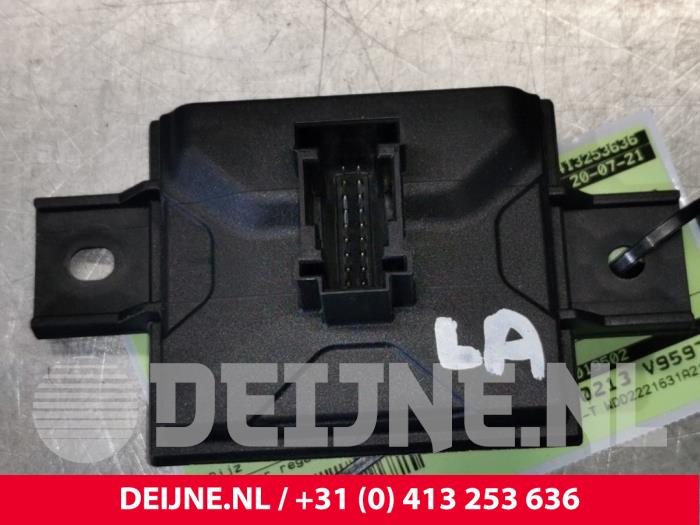 Used Computer, miscellaneous Mercedes S (222.0/222.1) 3.0 S-500 Plug-in Hybrid, S-500 e 24V Price € 60,00 Margin scheme offered by van Deijne Onderdelen Uden B.V.