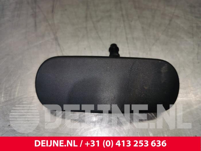Używane Spryskiwacz przód Audi A3 Sportback (8VA/8VF) 2.0 TDI 16V Quattro Cena € 4,00 Procedura marży oferowane przez van Deijne Onderdelen Uden B.V.