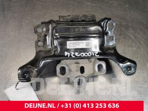 Used Gearbox mount Audi A3 Sportback (8VA/8VF) 2.0 TDI 16V Quattro Price € 35,00 Margin scheme offered by van Deijne Onderdelen Uden B.V.