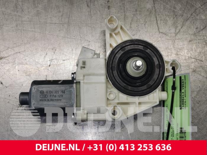 Silnik szyby drzwiowej z Mercedes-Benz S (W222/V222/X222) 3.0 S-500 Plug-in Hybrid, S-500 e 24V 2015