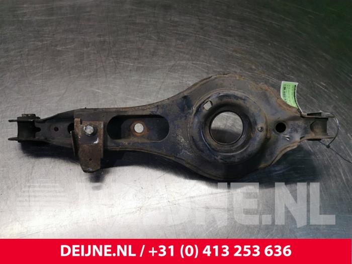 Rear spring retainer, left from a Volvo S40 (MS) 1.8 16V 2009