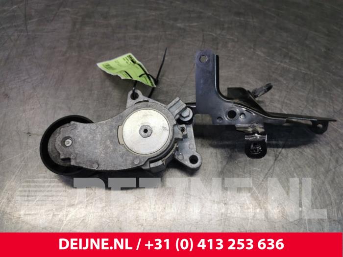 Usados Rodillo tensor correa múltiple Ford Transit Courier 1.5 TDCi 95 Precio € 48,40 IVA incluido ofrecido por van Deijne Onderdelen Uden B.V.