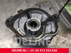 Used Vacuum pump (diesel) Mercedes Sprinter 3,5t (906.73) 313 CDI 16V Price € 72,60 Inclusive VAT offered by van Deijne Onderdelen Uden B.V.