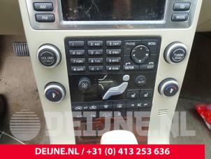 Used Display Multi Media control unit Volvo XC70 (BZ) 3.0 T6 24V AWD Price on request offered by van Deijne Onderdelen Uden B.V.