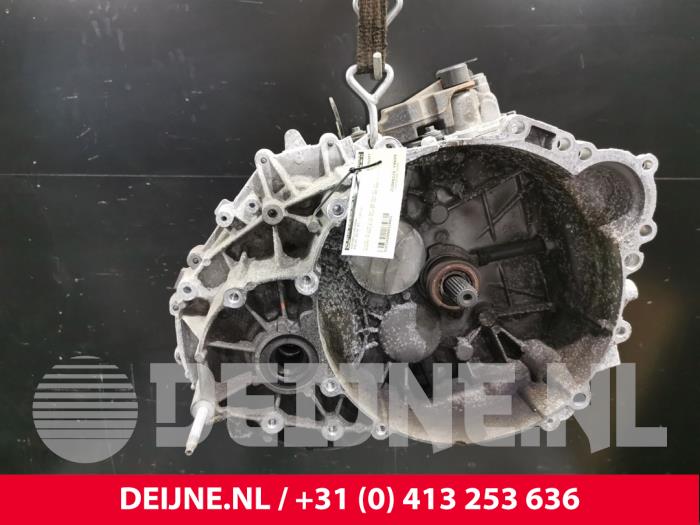 Gebrauchte Getriebe Volvo XC70 (BZ) 3.0 T6 24V AWD Preis € 700,00 Margenregelung angeboten von van Deijne Onderdelen Uden B.V.