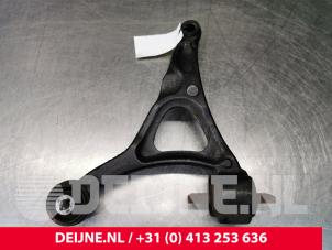 Used Front lower wishbone, left Volvo XC90 I 2.9 T6 24V Price on request offered by van Deijne Onderdelen Uden B.V.