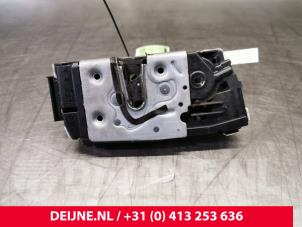 Used Sliding door lock mechanism, left Volkswagen Crafter (SY) 2.0 TDI Price € 151,25 Inclusive VAT offered by van Deijne Onderdelen Uden B.V.