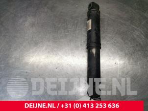 Used Rear shock absorber, left Opel Vivaro 2.0 CDTI 122 Price € 60,50 Inclusive VAT offered by van Deijne Onderdelen Uden B.V.
