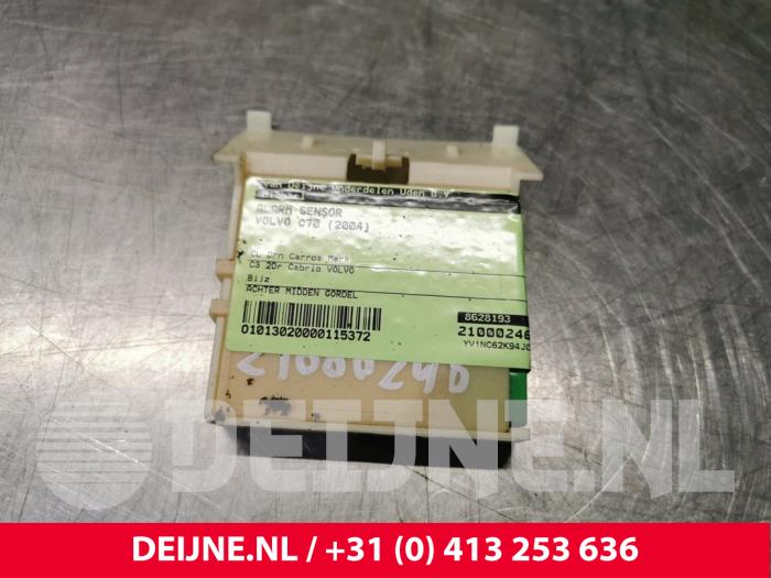 Begagnade Larmsensor Volvo C70 (NC) 2.3 T5 20V Pris € 20,00 Marginaltabell erbjuds av van Deijne Onderdelen Uden B.V.