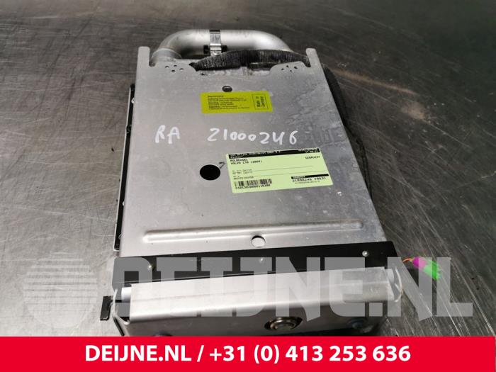 Begagnade Störtbåge Volvo C70 (NC) 2.3 T5 20V Pris € 50,00 Marginaltabell erbjuds av van Deijne Onderdelen Uden B.V.