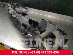 Used Front panel Renault Kangoo Price € 72,60 Inclusive VAT offered by van Deijne Onderdelen Uden B.V.