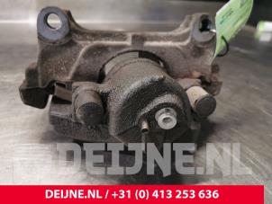 Used Front brake calliper, left Volkswagen Passat CC (357) 2.0 TDI 16V 135 Price € 75,00 Margin scheme offered by van Deijne Onderdelen Uden B.V.