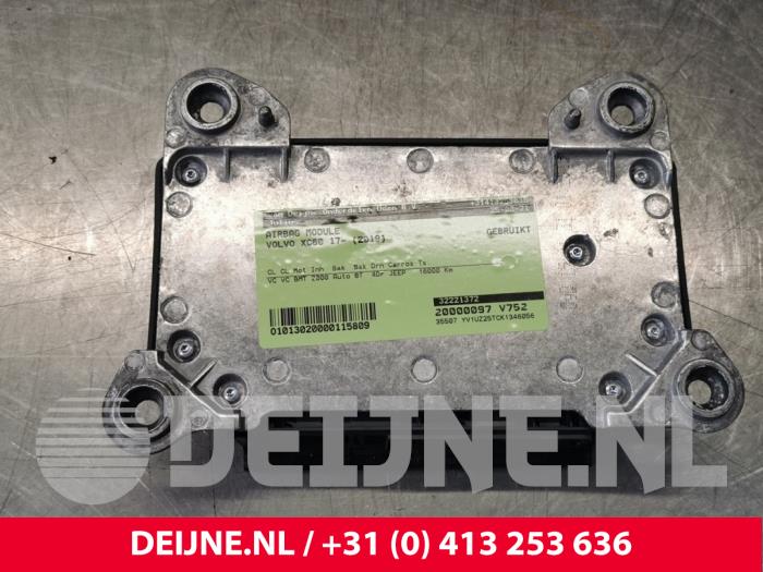 Begagnade Airbagmodul Volvo XC60 II (UZ) 2.0 T5 16V AWD Pris € 300,00 Marginaltabell erbjuds av van Deijne Onderdelen Uden B.V.