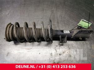 Used Front shock absorber rod, left Volkswagen Crafter (SY) 2.0 TDI Price € 181,50 Inclusive VAT offered by van Deijne Onderdelen Uden B.V.