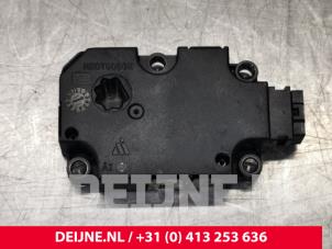 Used Heater valve motor Mercedes CLA (117.3) 2.0 CLA-250 Turbo 16V Price € 19,00 Margin scheme offered by van Deijne Onderdelen Uden B.V.