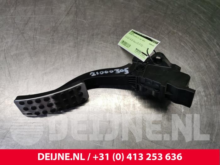Używane Pedal gazu Mercedes CLA (117.3) 2.0 CLA-250 Turbo 16V Cena € 45,00 Procedura marży oferowane przez van Deijne Onderdelen Uden B.V.