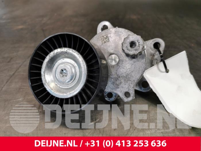 Usados Rodillo tensor correa múltiple Volvo XC40 (XZ) 1.5 T3 12V Precio € 55,00 Norma de margen ofrecido por van Deijne Onderdelen Uden B.V.
