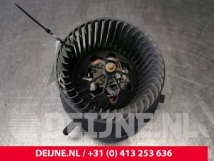 Używane Silnik wentylatora nagrzewnicy Volkswagen Caddy IV 1.6 TDI 16V Cena € 12,10 Z VAT oferowane przez van Deijne Onderdelen Uden B.V.
