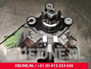Used Mechanical fuel pump Volvo XC70 (BZ) 2.4 D4 20V AWD Price € 125,00 Margin scheme offered by van Deijne Onderdelen Uden B.V.