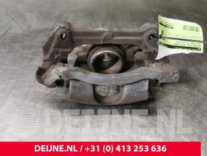 Gebrauchte Bremszange rechts vorne Opel Vivaro 1.6 CDTI BiTurbo 120 Preis auf Anfrage angeboten von van Deijne Onderdelen Uden B.V.